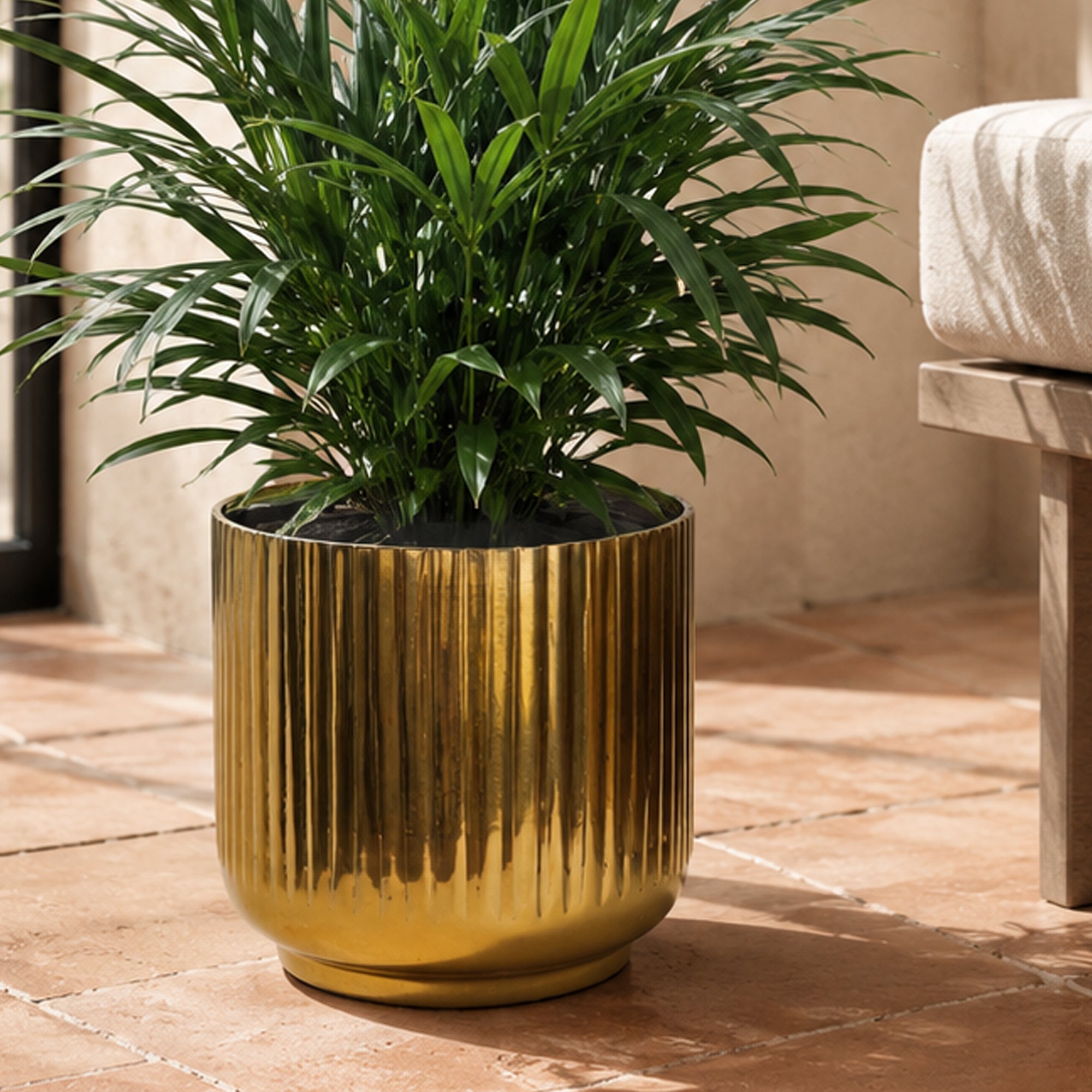 Jardinière en métal cannelé doré de 20 cm par Leaf