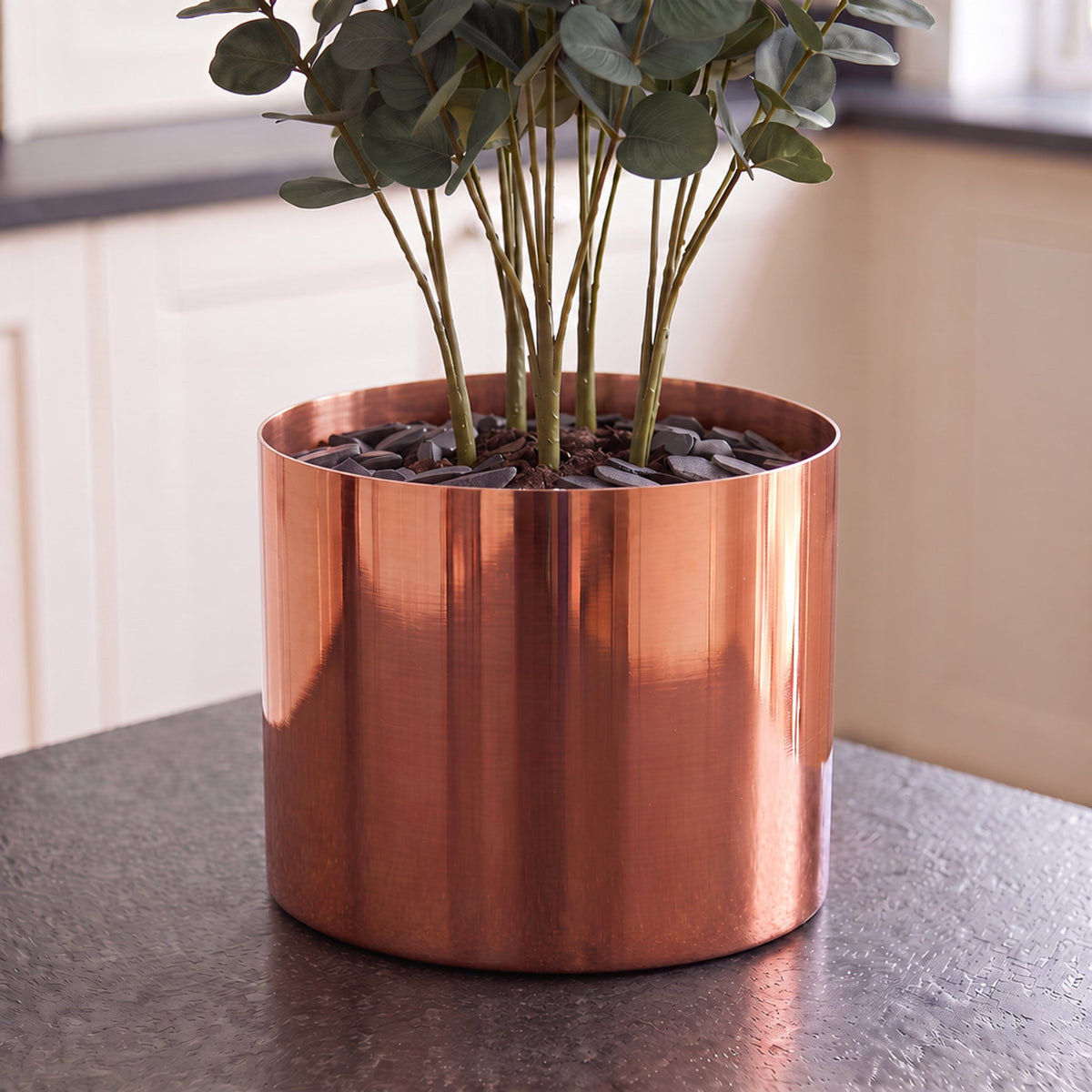 Leaf Metal Planter Plant Pot 20 x 18cm