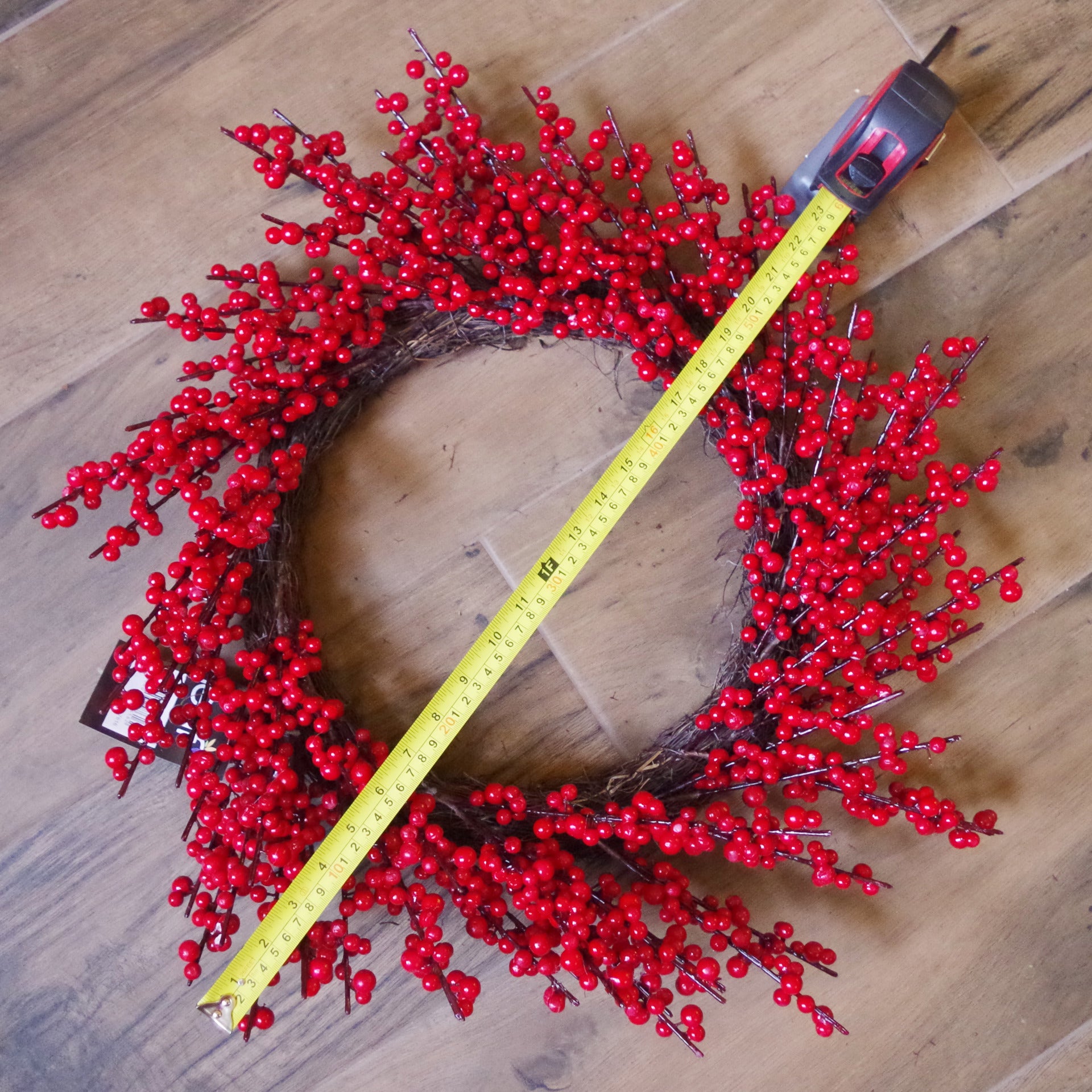 60cm (24") Large Luxury Christmas Red Berry Floristry Wreath