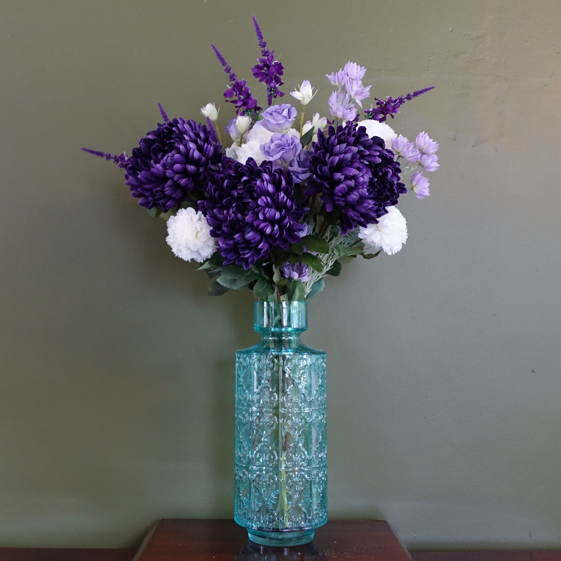 80cm Purple Chrysanthemum Arrangement Glass Vase