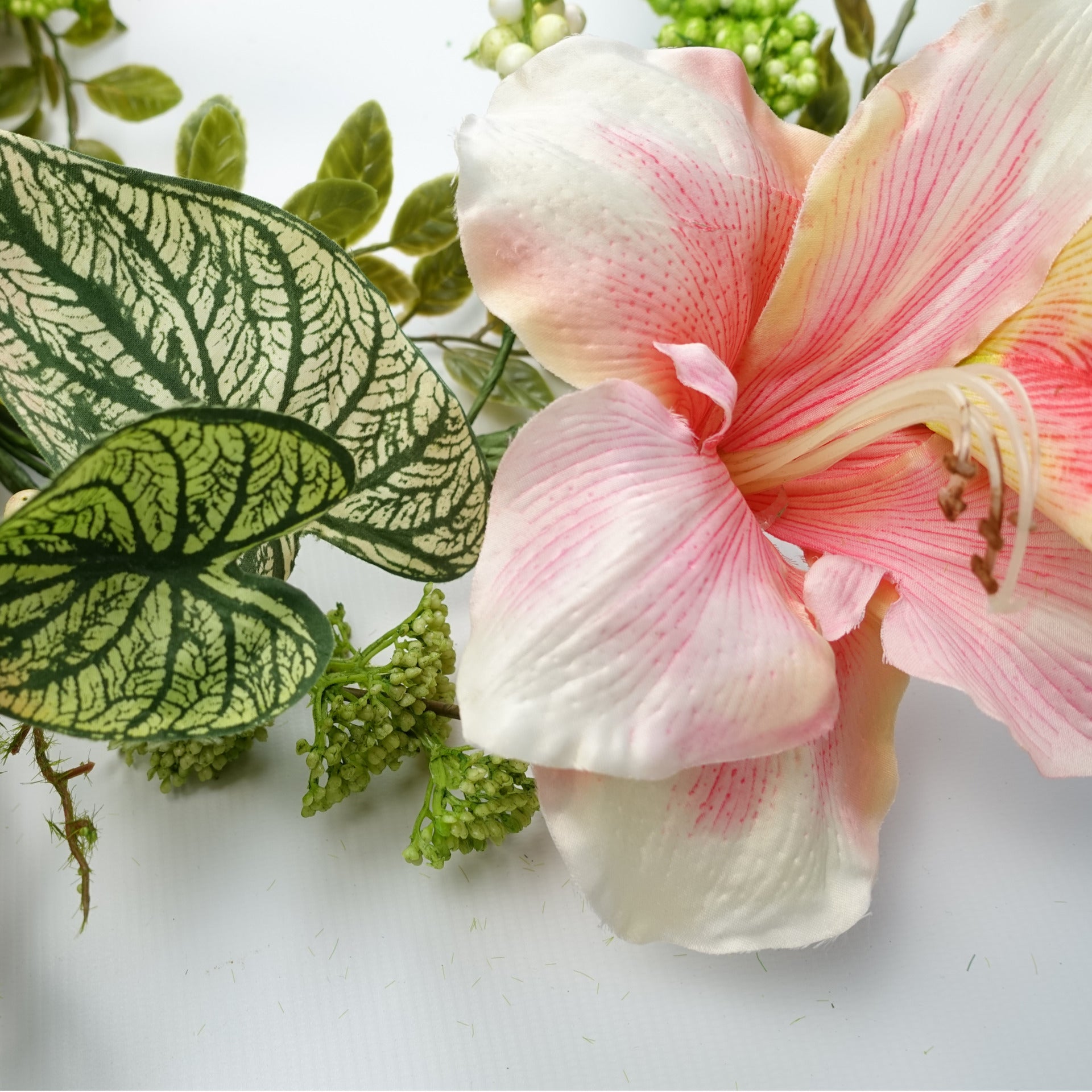180cm Artificial Hanging Trailing Pink Lily Plant Garland