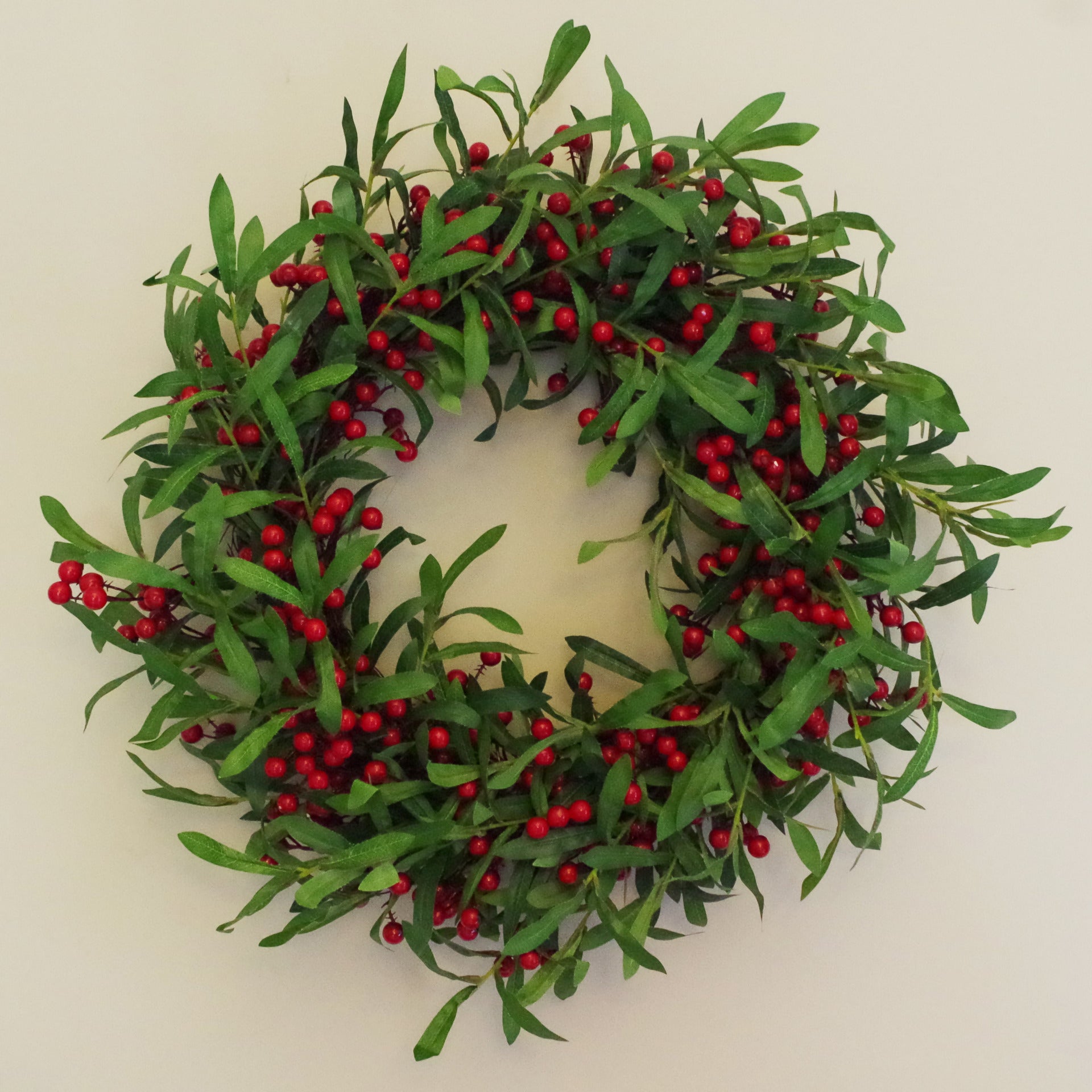 60cm (24") Large Luxury Christmas Mistletoe Leaf and Red Berry Floristry Wreath