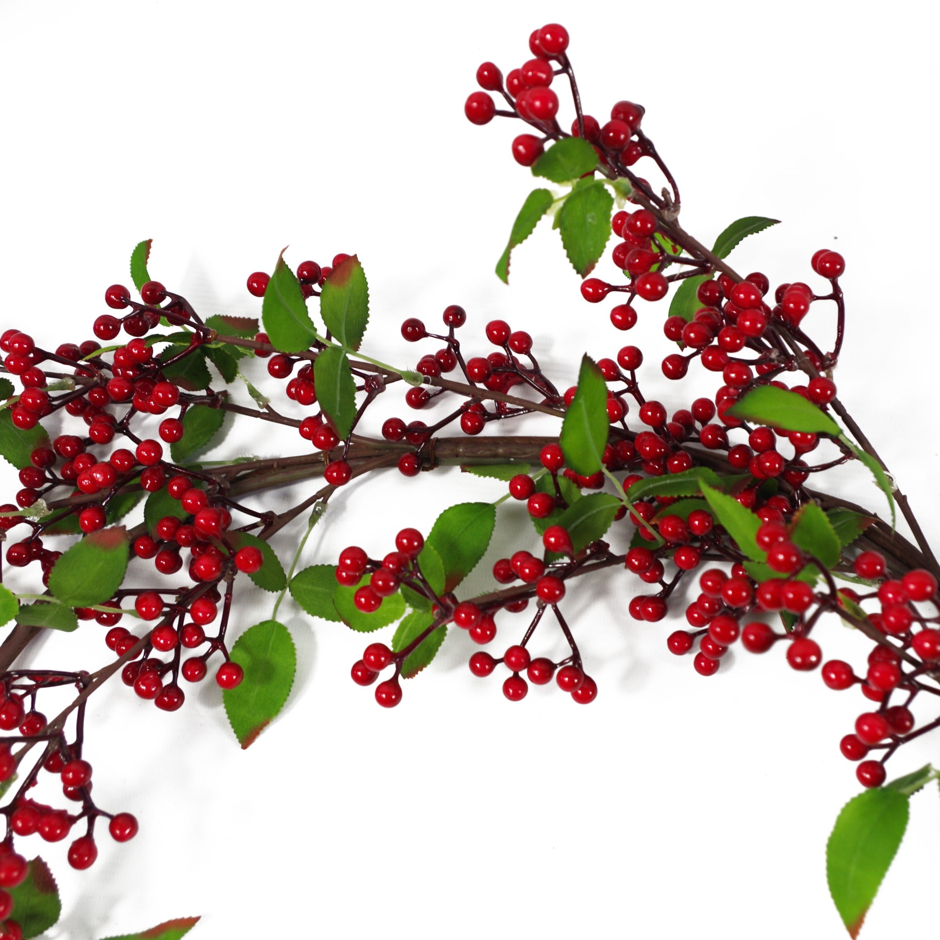 150cm Luxury Christmas Natural Look Red Berry Floristry Garland