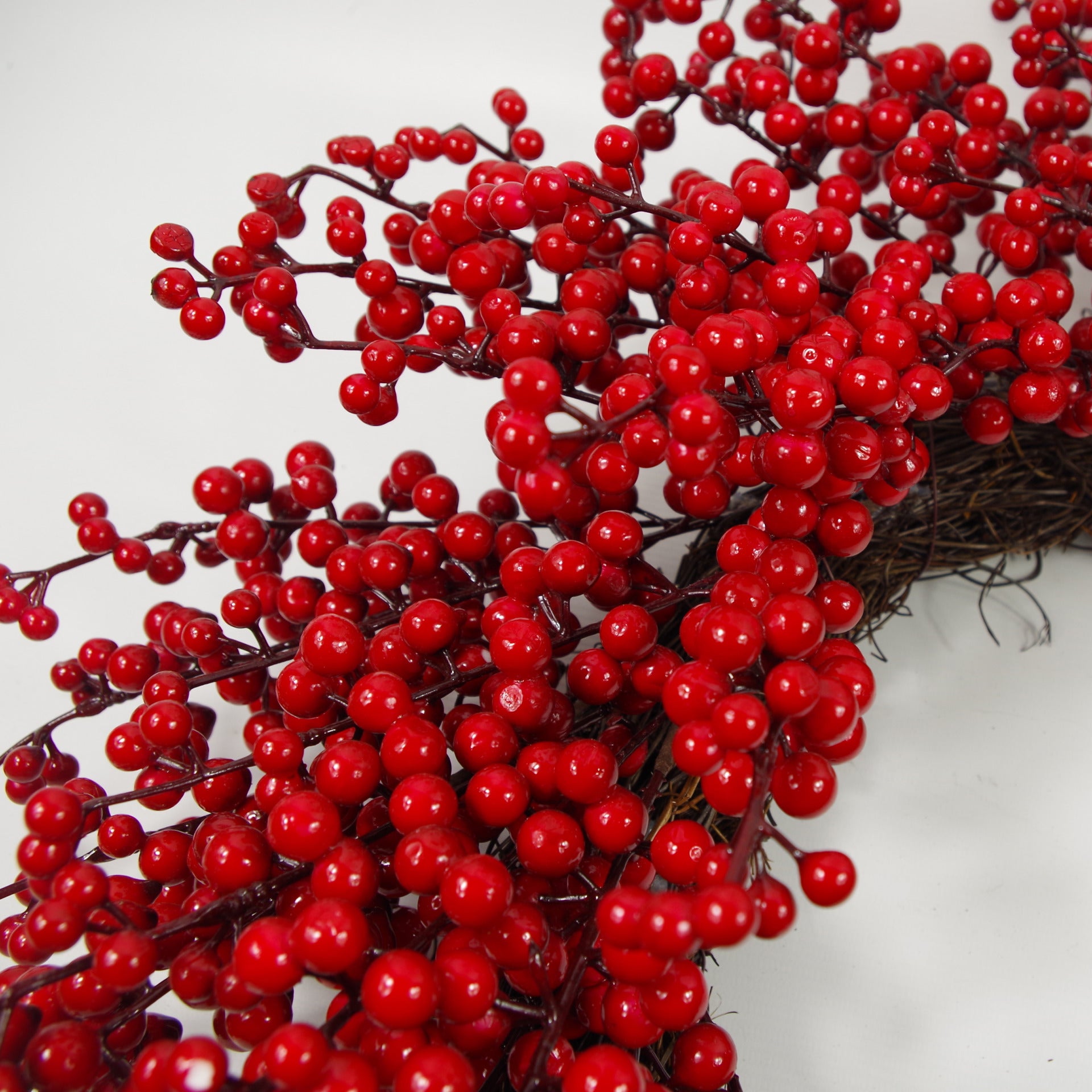 60cm (24") Large Luxury Christmas Red Berry Floristry Wreath